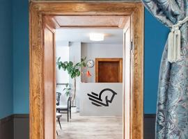 Opera Hostel, hotel in Poznań