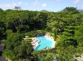 Hotel La Aldea del Halach Huinic, hotel in Palenque