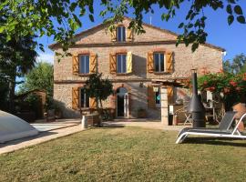 صور الفندق: La Ferme aux portes de Montauban - Avec piscine