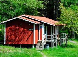 Hotel fotoğraf: Grinda Stugby och Sea Lodge - Pensionat med kost & logi