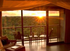 होटल की एक तस्वीर: Victoria Falls Safari Club