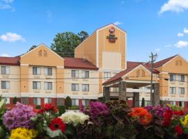 Hotel Foto: Best Western Plus Huntersville