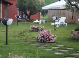 Фотография гостиницы: Agriturismo Il Borgo Degli Ulivi