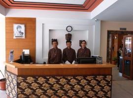 होटल की एक तस्वीर: Wangchuk hotel