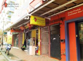 Sandakan Backpackers Hostel, hotel a Sandakan