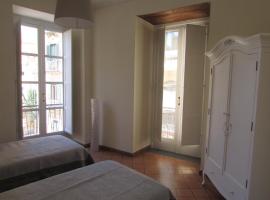 Hotel Photo: Salerno Domus Claudia