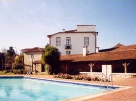 A picture of the hotel: Estrebuela House