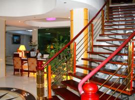 Hình ảnh khách sạn: The Privi Suites