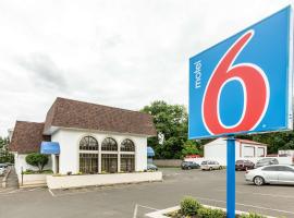 होटल की एक तस्वीर: Motel 6-Warminster, PA