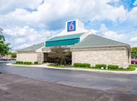 A picture of the hotel: Motel 6-Columbus, OH - OSU