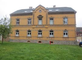 A picture of the hotel: Zimmervermietung zum See