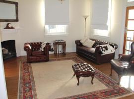 Mentor Chambers Apartment Bed & Breakfast, hotel in West Wyalong