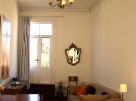 A picture of the hotel: Lovely Apartment in Porto