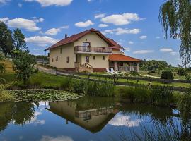 Foto di Hotel: Tourist Farm Mali Raj