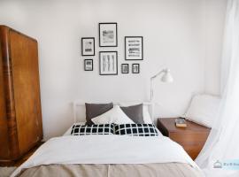 Foto do Hotel: Warsaw Concierge Bracka Retro flat