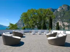 Hotel Oasi Wellness & Spa, hotel in Riva del Garda