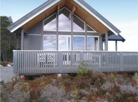 Hotel Photo: Three-Bedroom Holiday Home in Lensvik