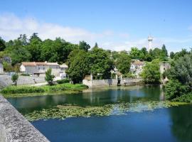 A picture of the hotel: La Maison Colline