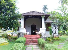 รูปภาพของโรงแรม: 3-BR homestay in Aldona, Goa, by GuestHouser 30031