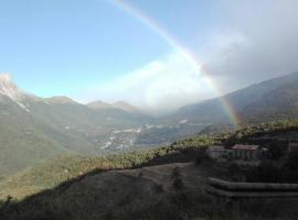 Hotel de Montaña Lamiana, ξενοδοχείο σε Lamiana