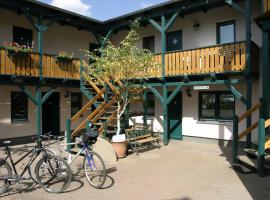 Pension zum Yachthafen, hotel in Waren