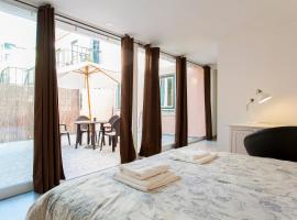 A picture of the hotel: Campo Pequeno Charming by Homing