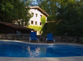 Hotel Can Blanc, hotel v destinácii Olot