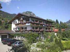 加尼玛莱文克酒店