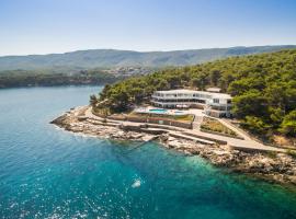 Fontana Resort、イェルサのホテル