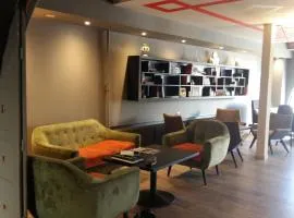 红色伯爵酒店