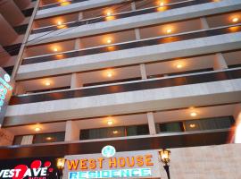 Hotel Photo: West House Residence