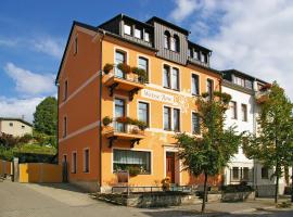 Pension Weiße Rose, Parkplatz, Frühstück, Wlan, Zentral, hotel em Bad Elster