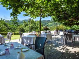 Hotel Photo: Les Jardins de Bakea