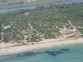 Camping Golfo dell'Asinara, hotel in Platamona