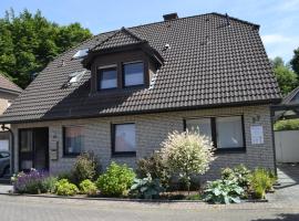 รูปภาพของโรงแรม: Ferienwohnung Auf dem Quellberg