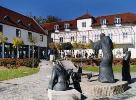 Foto di Hotel: Akademie Schönbrunn Gästehaus St. Klara