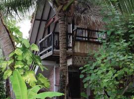 Фотография гостиницы: Panji Panji Tropical Wooden Home