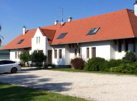 KARÁM Vendégház és Lakásétterem, hôtel à Nagybajcs