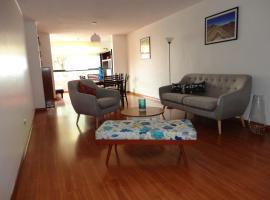 ホテル写真: Miraflores Bello Apartamento