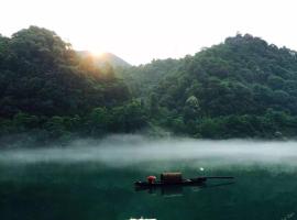 A picture of the hotel: Dongjianghu Mengdie Guest House