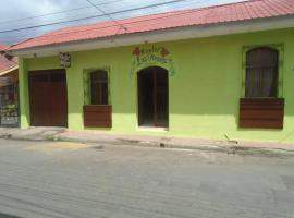 A picture of the hotel: Hostal Las Rosas