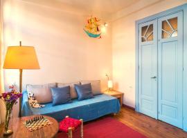 Hotel Photo: Multi-level Town House in Patra's Historic Center