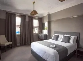 Nags Head Hotel