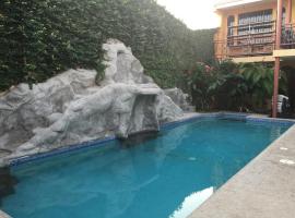 Hotel Photo: Cabinas Confort Puntarenas