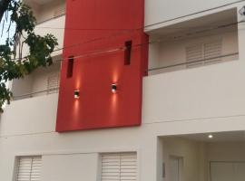 Departamentos Temporarios Reggiardo、レシステンシアのホテル