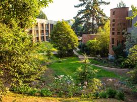 A picture of the hotel: Hotel Bosque de Reñaca