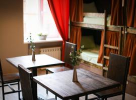 ホテル写真: Sweet Village Hostel Vladimirskiy