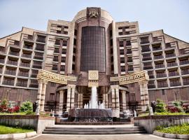 होटल की एक तस्वीर: Multi Grand Pharaon Hotel