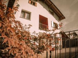 A picture of the hotel: GURE-LUR casa rural