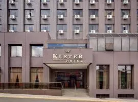 Kuster Hotel、グアラプアバのホテル